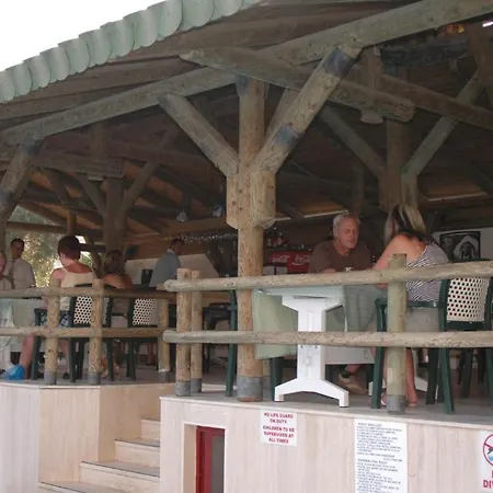 Hera Hotel