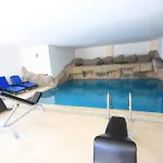 מלון Hera 2*